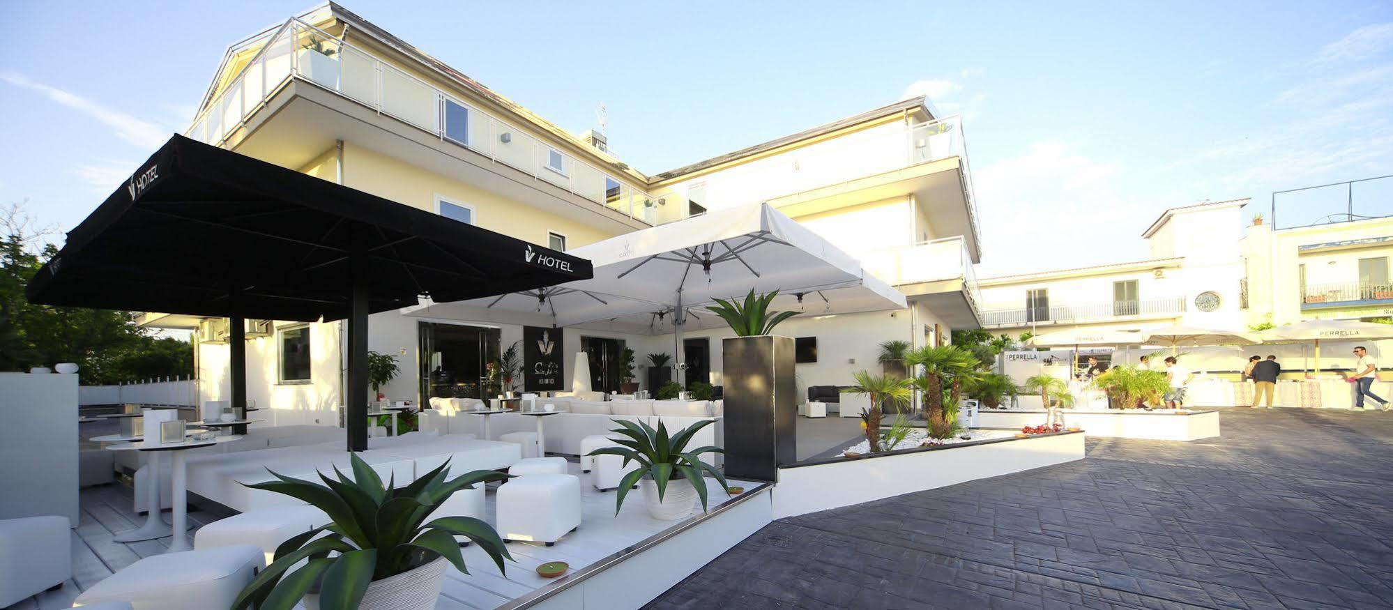 Victoria Hotel Pomigliano d'Arco Exterior foto